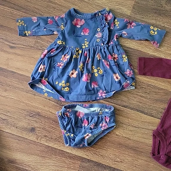 3m Carter's girl clothes - Picture 2 of 4